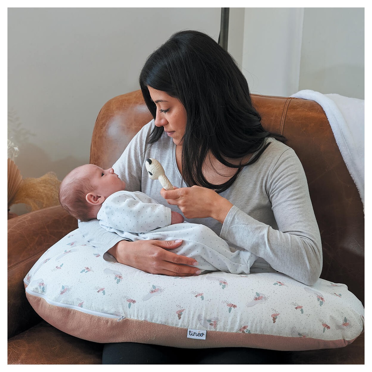 Nursing pillow bed bath and beyond best sale