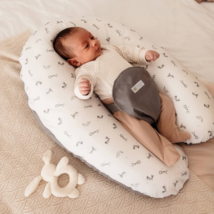 Multirelax Bunnies maternity and nursing pillow - Candide